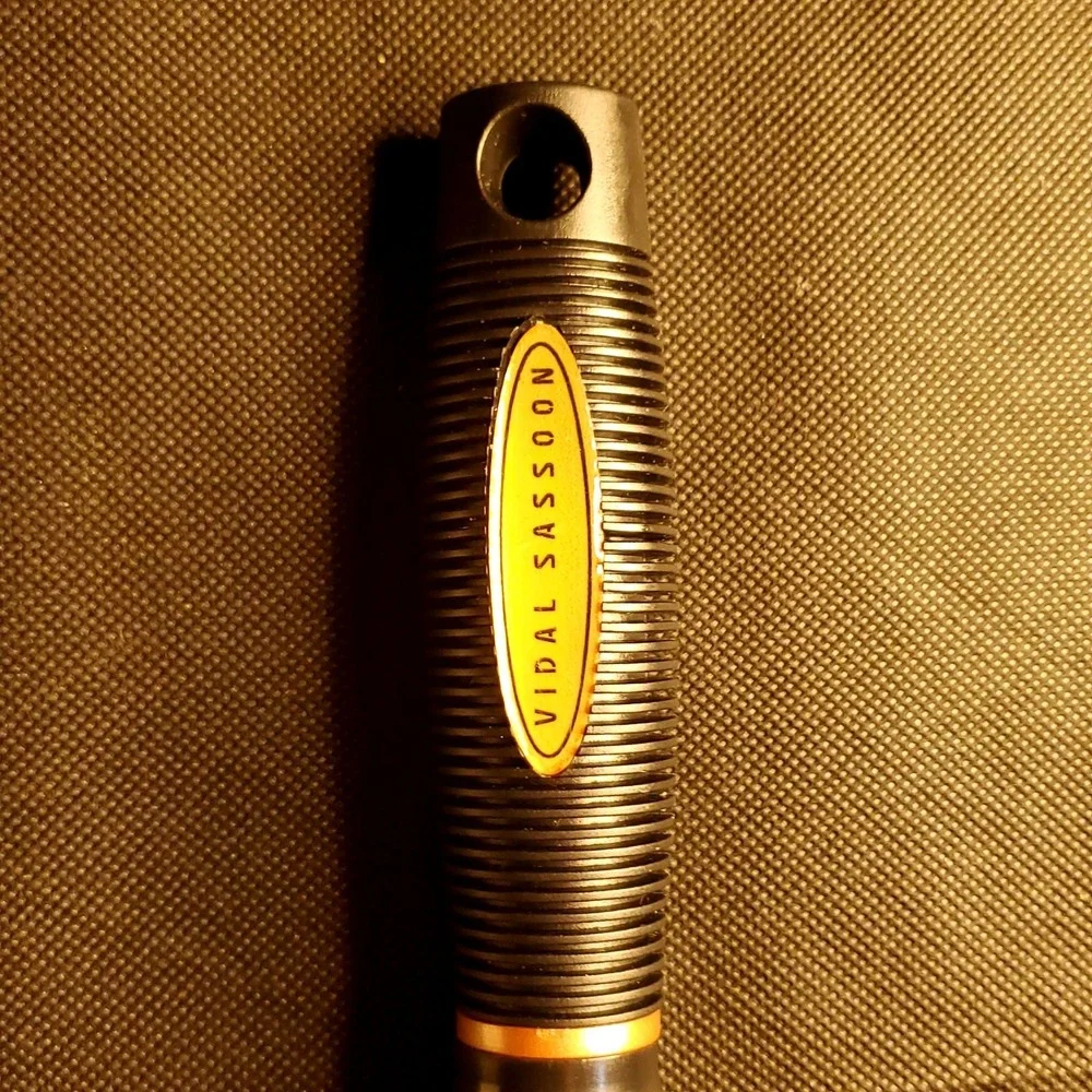 Rare Vintage Vidal Sassoon NIP Heat Activated Styling Brush Aluminum Roll Brush